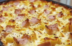 Cheesy Ham and Potato Casserole: A Comforting Family Favorite