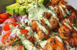 Zesty Shrimp & Avocado Rice Bowls with Cilantro Lime Sauce: A Fresh and Flavorful Meal
