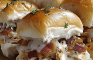 Chicken Bacon Ranch Sliders 🍔🍗🥓