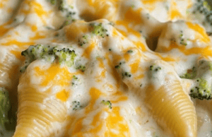 Cheesy Chicken Broccoli Shells – Creamy, Comforting, and Family-Approved!