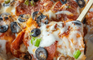 Bubble Up Pizza Bake – Cheesy, Buttery & Packed with Pizza Flavor