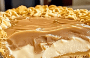 Luxurious Caramel Cream Pie: A Decadent Treat That Melts in Your Mouth